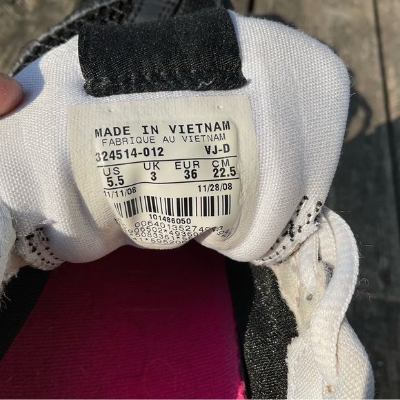 Nike Zoom Sneakers Black & Pink Size 5.5 Running Shoes - Picture 5 of 7